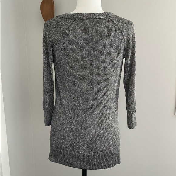 Club Monaco Deep V Sweater/tunic XS - Picture 3 of 3